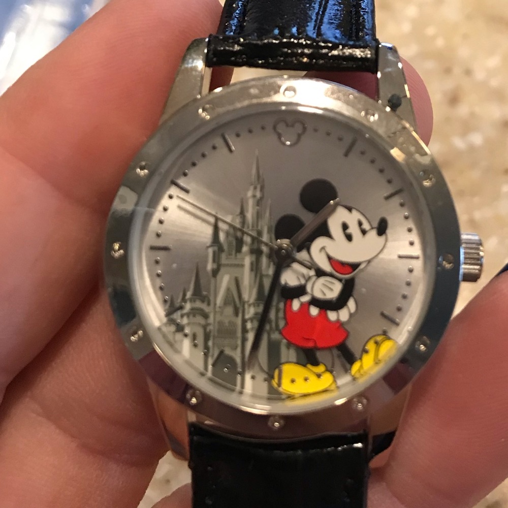 Vintage Disney Limited Edition Mickey Mouse Watch!